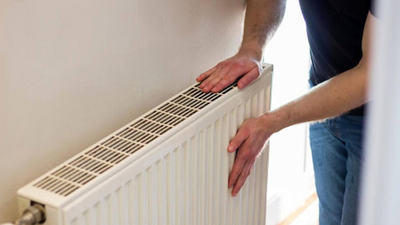 How to Maintain Radiators to Save Money Long Term